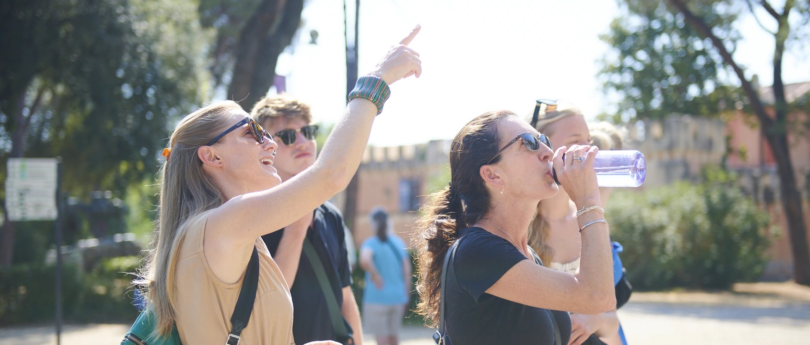 A guide explaining to the clients A guide explaining to the clients