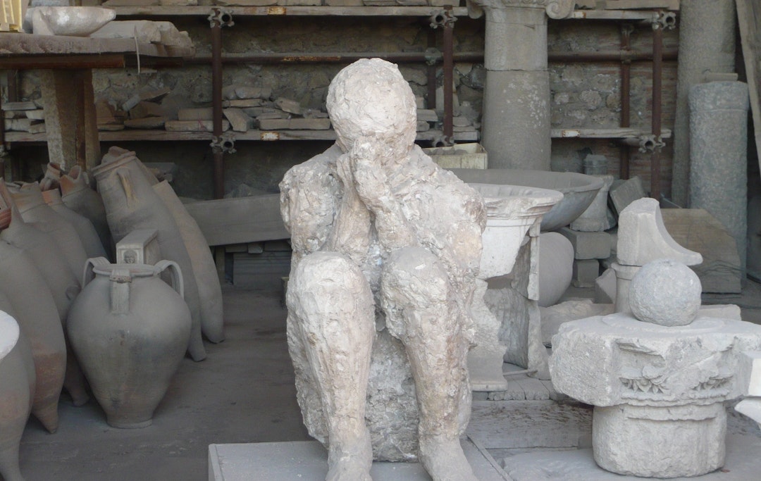 From Naples: Private Day Trip to Pompeii and Herculaneum From Naples: Private Day Trip to Pompeii and Herculaneum